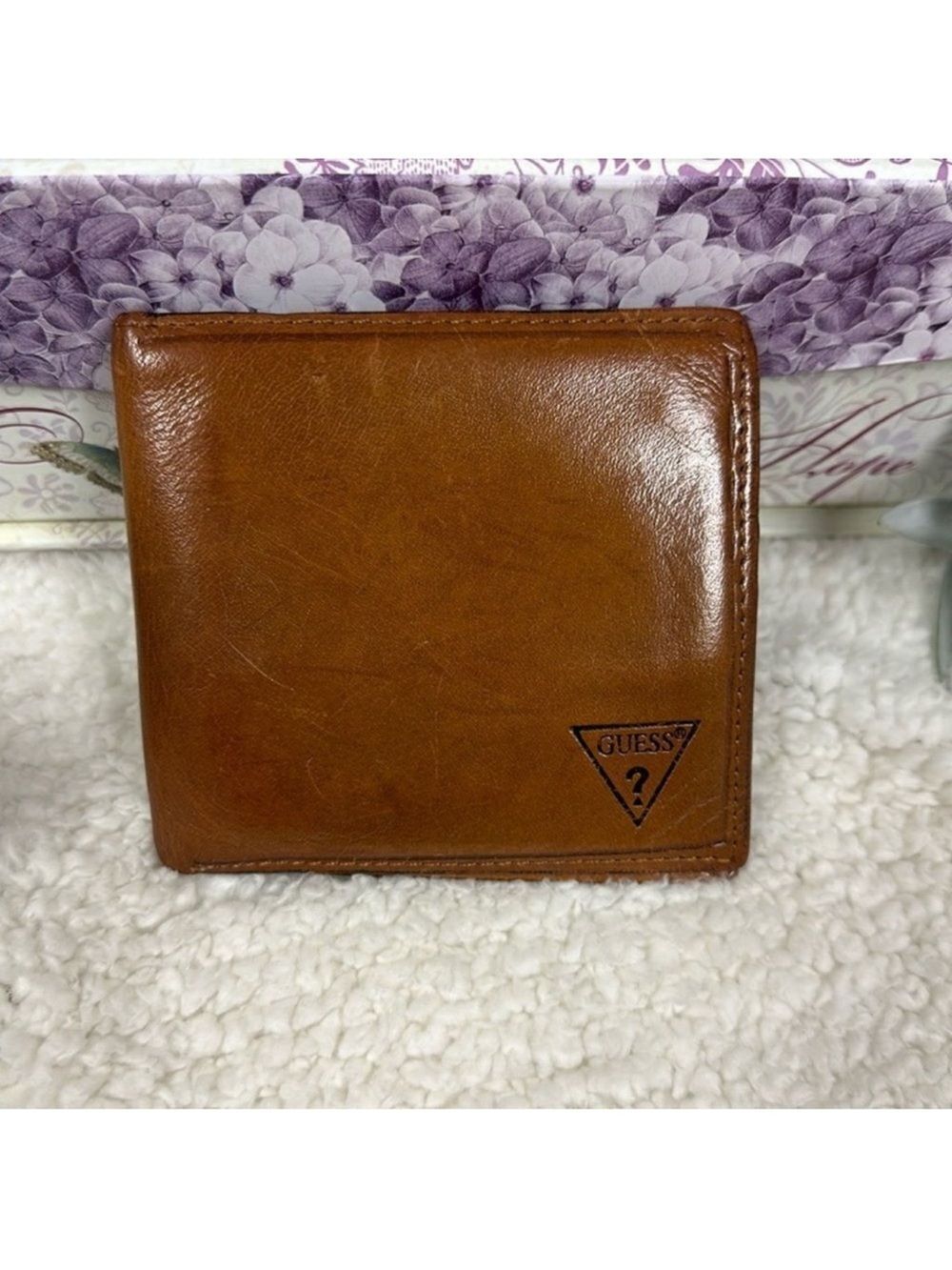 GUESS Tan Camel Brown Genuine Leather Billfold Bifold Wallet
